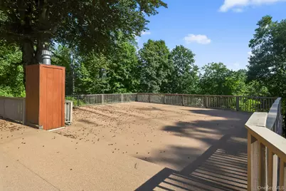 21 Hillside Court, Suffern, NY 10901 - Photo 3