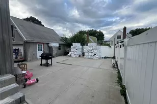 137-07 169, Jamaica, NY 11434 - Photo 7