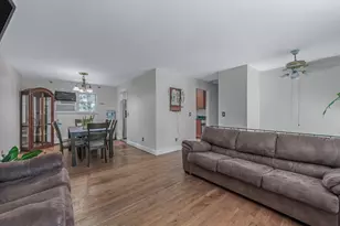 57 Rockland Ave, West Babylon, NY 11704 - Photo 3