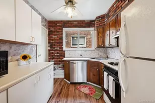 50-06 Marathon Pkwy, Little Neck, NY 11362 - Photo 13