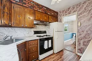 50-06 Marathon Pkwy, Little Neck, NY 11362 - Photo 15