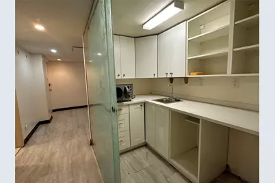 21230 23rd Avenue #2J, Bayside, NY 11360 - Photo 11