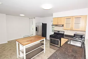 12-36 Estates Ln, Bayside, NY 11360 - Photo 15