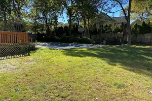 7 Filmore Ave, Coram, NY 11727 - Photo 21