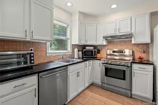 97 Charter Cir, Ossining, NY 10562 - Photo 7