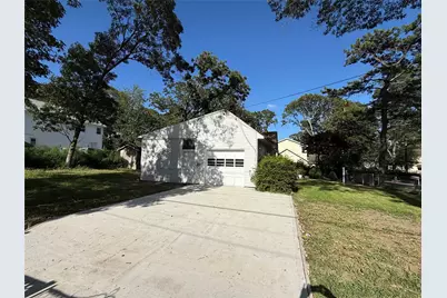 83 Smith Lane, Medford, NY 11763 - Photo 7