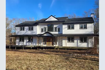 85 Smith Road, Ridge, NY 11961 - Photo 3