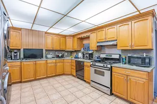 58-01 59th St, Maspeth, NY 11378 - Photo 5