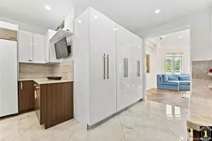 115-18 Mayfair Rd, Kew Gardens, NY 11418 - Photo 19