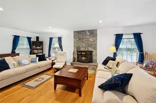 21 Windwood Ct, Westhampton, NY 11977 - Photo 13