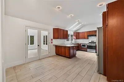 11 Brookview Boulevard, Chestnut Ridge, NY 10977 - Photo 5