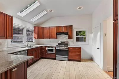 11 Brookview Boulevard, Chestnut Ridge, NY 10977 - Photo 3