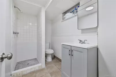 11 Brookview Boulevard, Chestnut Ridge, NY 10977 - Photo 17