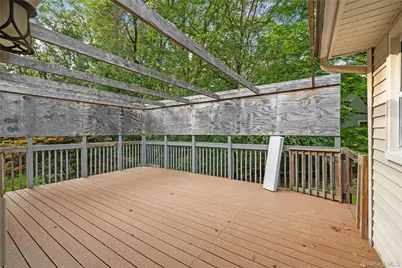 11 Brookview Boulevard, Chestnut Ridge, NY 10977 - Photo 9