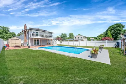 6 Holly Road, Oakdale, NY 11769 - Photo 9