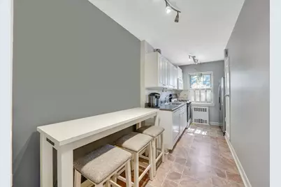 4 S Forrest Avenue #B, Rockville Centre, NY 11570 - Photo 7