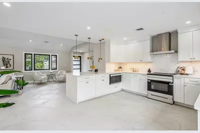 31 Kalda Lane, Plainview, NY 11803 - Photo 5