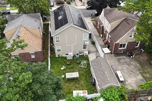 170 Ivy St, Hempstead, NY 11552 - Photo 3