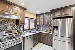 31 Morris Dr, Syosset, NY 11791 - Photo 17