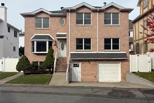 26 Fairway Ln, New York, NY 10301 - Photo 1