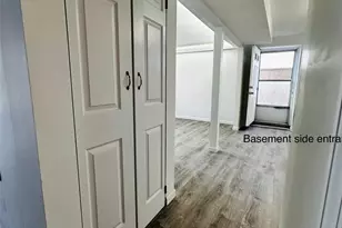 26 Fairway Ln, New York, NY 10301 - Photo 27