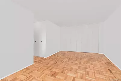 3333 Henry Hudson Parkway #2L, Bronx, NY 10463 - Photo 9