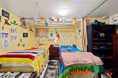 12141 6th Avenue, College Point, NY 11356 - Photo 15