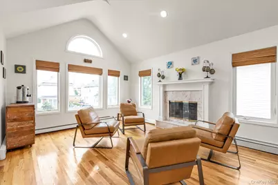 227 W Pine Street, Long Beach, NY 11561 - Photo 3