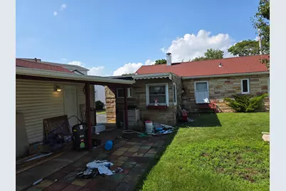 8 Reading Lane, Bethpage, NY 11714 - Photo 9