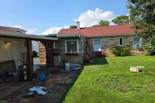 8 Reading Ln, Bethpage, NY 11714 - Photo 7