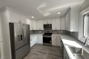 5 Poplar Ct, Miller Place, NY 11764 - Photo 3