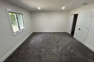 5 Poplar Ct, Miller Place, NY 11764 - Photo 9