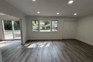 5 Poplar Ct, Miller Place, NY 11764 - Photo 5