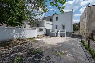 2857 Lawton Ave, Bronx, NY 10465 - Photo 31