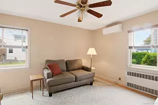 1001 N 4th St, New Hyde Park, NY 11040 - Photo 11