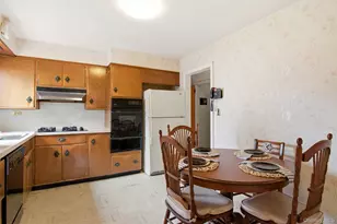 1001 N 4th St, New Hyde Park, NY 11040 - Photo 9