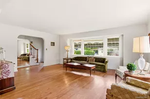 1001 N 4th St, New Hyde Park, NY 11040 - Photo 3