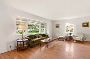 1001 N 4th St, New Hyde Park, NY 11040 - Photo 5