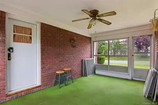 1001 N 4th St, New Hyde Park, NY 11040 - Photo 17