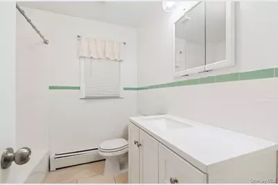 279 Mary Lou Avenue, Yonkers, NY 10703 - Photo 21