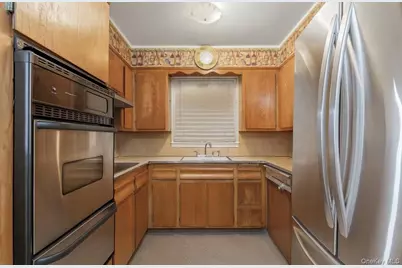 279 Mary Lou Avenue, Yonkers, NY 10703 - Photo 5