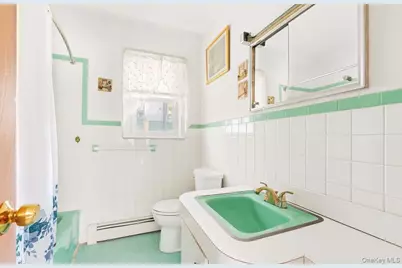 279 Mary Lou Avenue, Yonkers, NY 10703 - Photo 15