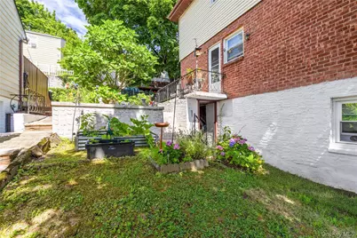 279 Mary Lou Avenue, Yonkers, NY 10703 - Photo 39