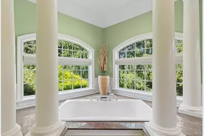 1070 Depot Lane, Cutchogue, NY 11935 - Photo 21