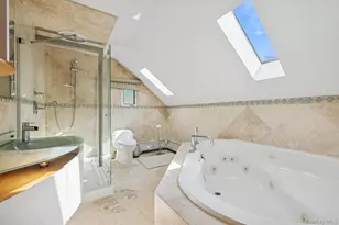 1016 Channel Dr, Hewlett, NY 11557 - Photo 17