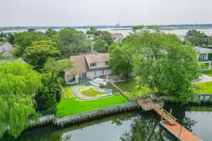 1016 Channel Dr, Hewlett, NY 11557 - Photo 35