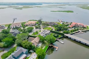 1016 Channel Dr, Hewlett, NY 11557 - Photo 31