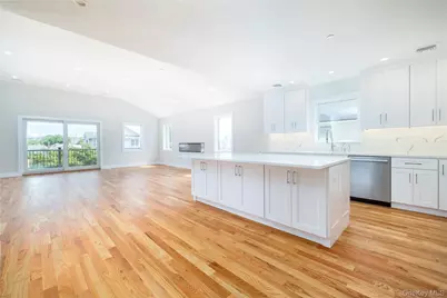 344 E Fulton Street, Long Beach, NY 11561 - Photo 3