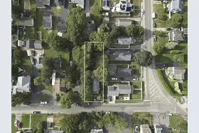 85 Robert Street, Patchogue, NY 11772 - Photo 33