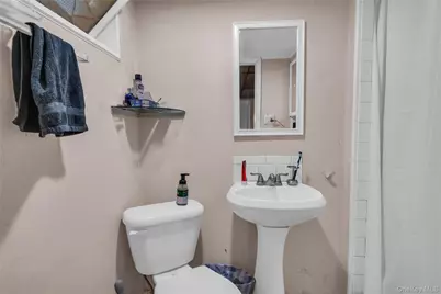 85 Robert Street, Patchogue, NY 11772 - Photo 29